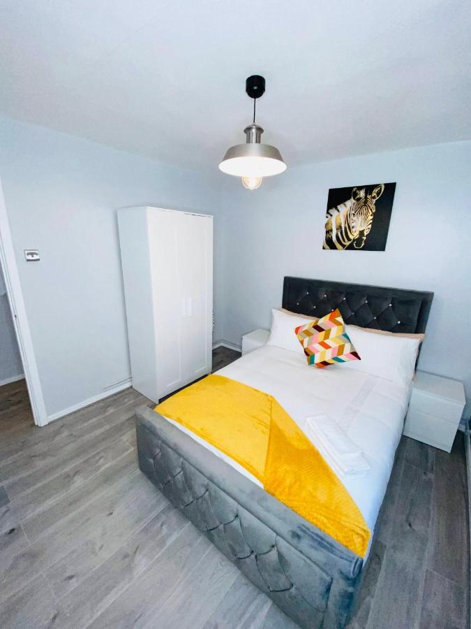 Bright, Spacious, Modern Interior Decor 2 Bedrooms Apartment With Amazing Views London Exteriör bild