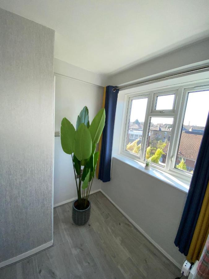Bright, Spacious, Modern Interior Decor 2 Bedrooms Apartment With Amazing Views London Exteriör bild