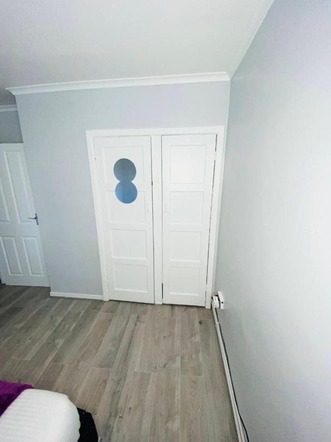 Bright, Spacious, Modern Interior Decor 2 Bedrooms Apartment With Amazing Views London Exteriör bild