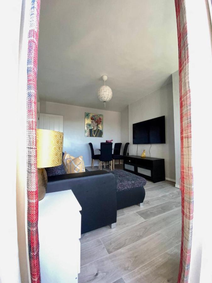 Bright, Spacious, Modern Interior Decor 2 Bedrooms Apartment With Amazing Views London Exteriör bild