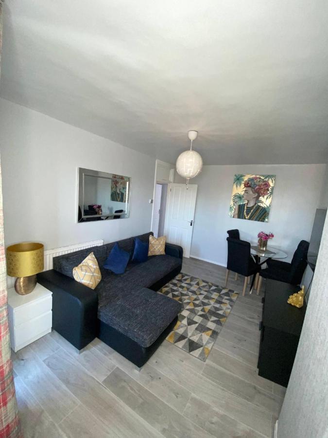 Bright, Spacious, Modern Interior Decor 2 Bedrooms Apartment With Amazing Views London Exteriör bild